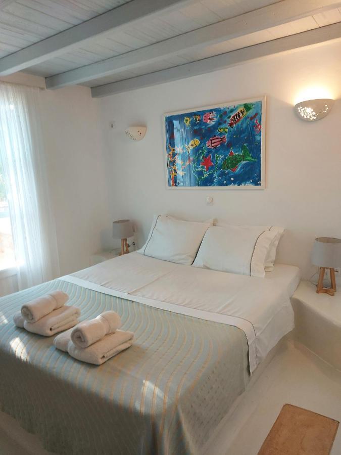 Simos suites Elafonissos Exterior foto