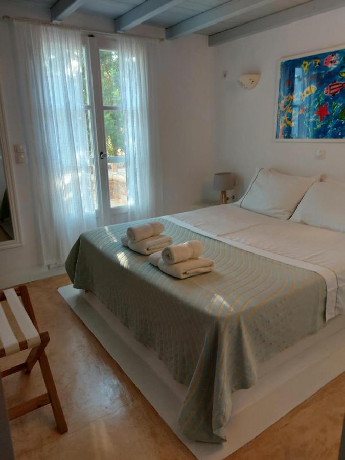 Simos suites Elafonissos Exterior foto